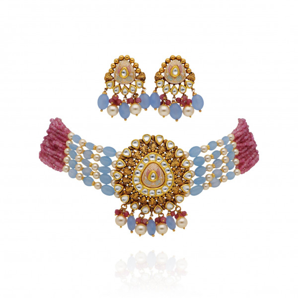 A Fusion of Tradition and Contemporary Chic Gold Chikpati Set