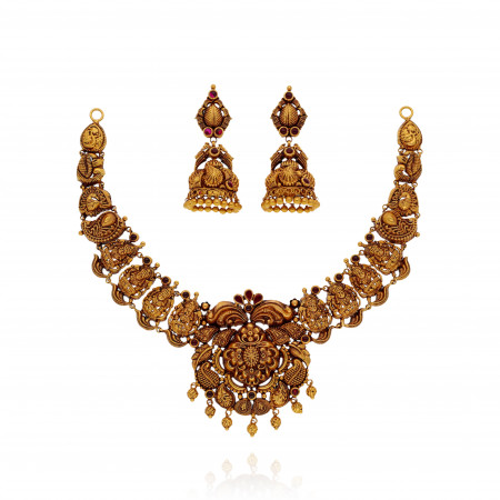 Gilded Elegance, Radiating Eternal Beauty Gold Necklace Set