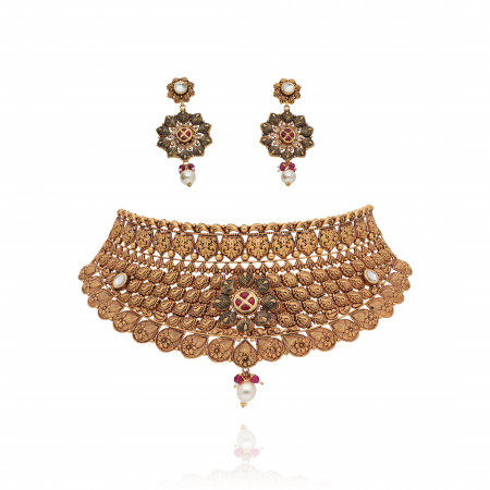 The Golden Veil of Timeless Beauty Gold Choker Set