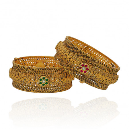 Prestige Gold Bangles That Define Style