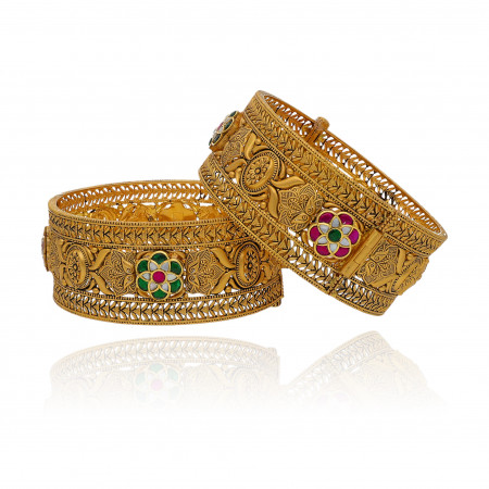 Golden Grace Bangles That Illuminate Your Bridal Glow