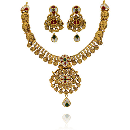 Lustrous Gold Necklace Set for Lasting Impact