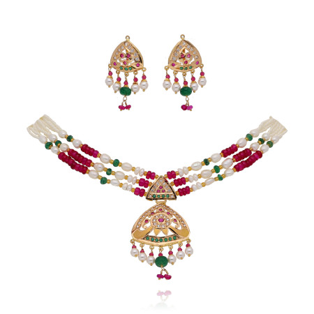 Bridal Elegance Timeless Gold Jadau Necklace