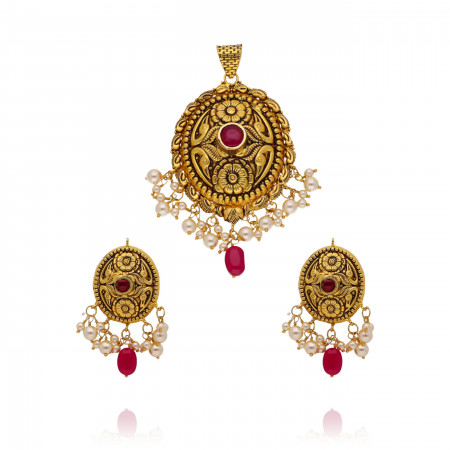 Eternal Grace Timeless Gold Antique Pendant Set