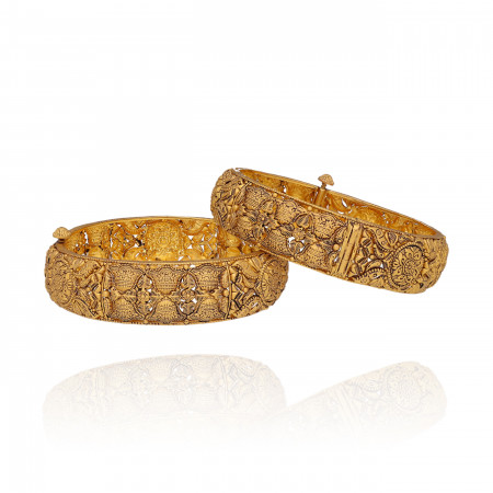 Golden Charm Perfect Bangles for Your Wedding