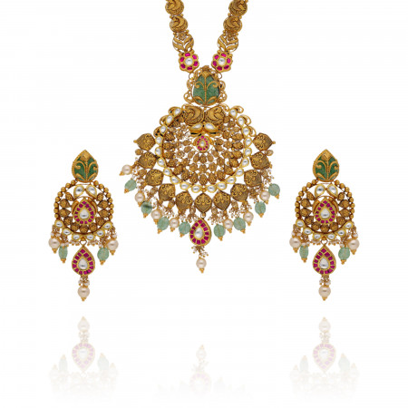 Gold Antique Long Set with Unmatched Elegance