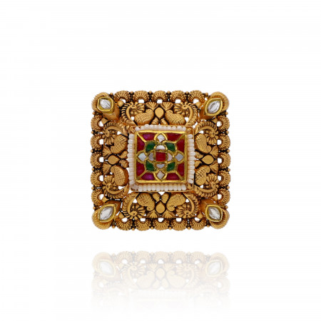 Unforgettable Style Antique Gold Cocktail Ring