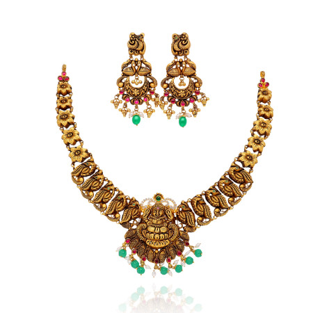 Eternal Lustre Gold Necklace Set