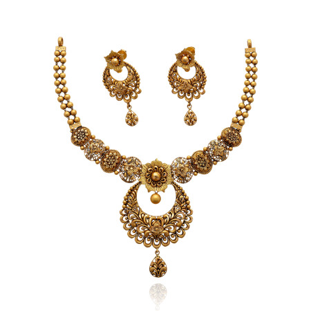 Noble Elegance Gold Necklace Set