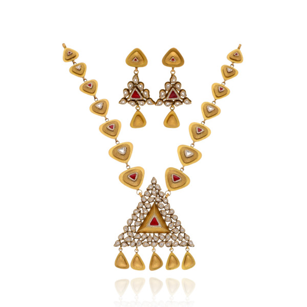 Aurika Bloom Gold Necklace Set