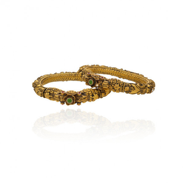 Gold Bliss Bangles That Radiate Elegance