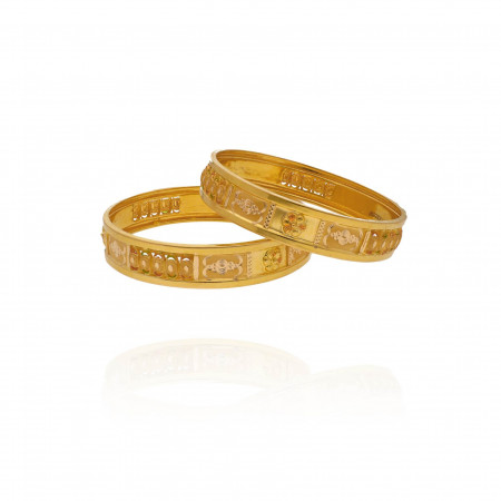 Golden Halo Bangles That Elevate Your Look with Radiance