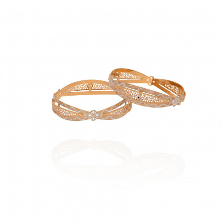 Twilight Glow Gold Bangles That Add a Touch of Magic