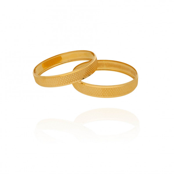 Opulent Radiance Gold Bangles That Shine with Elegance