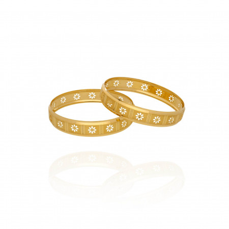 Golden Mirage Bangles That Capture the Essence of Beauty