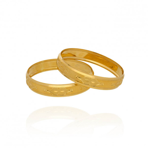 Luxe Gleam Gold Bangles That Bring Elegance to Life